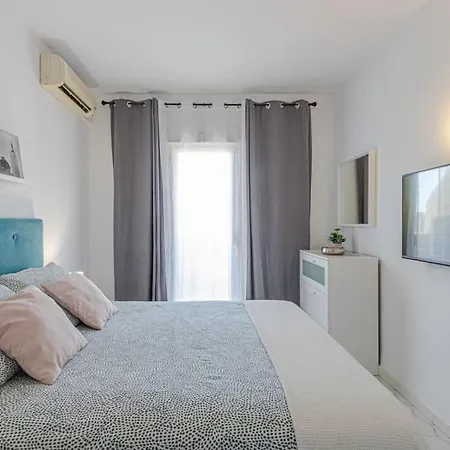 Apartment Benalbeach Sunny With Sea Views *